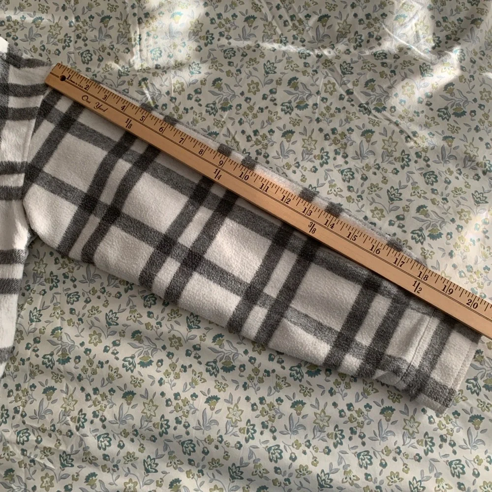 Thread & Supply Plaid Shacket Jacket Gray & White Button Front Lined Size Small - Picture 8 of 13